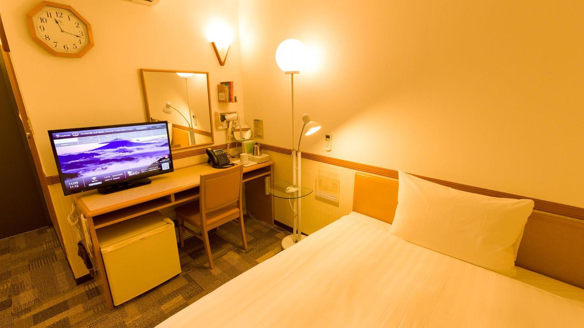 Toyoko Inn Shonan Hiratsuka Eki Kita Guchi No 1 Quarto foto