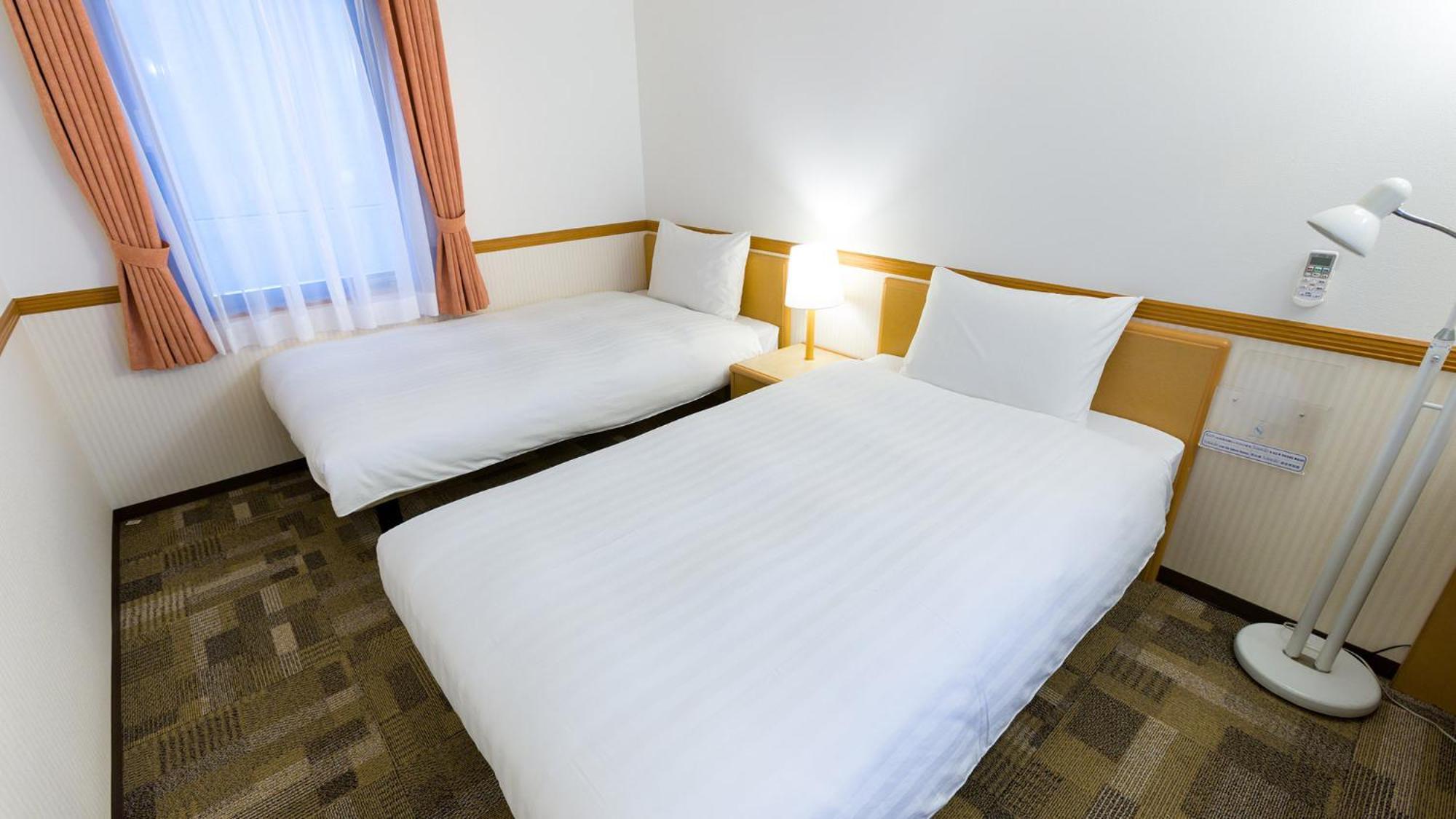 Toyoko Inn Shonan Hiratsuka Eki Kita Guchi No 1 Quarto foto